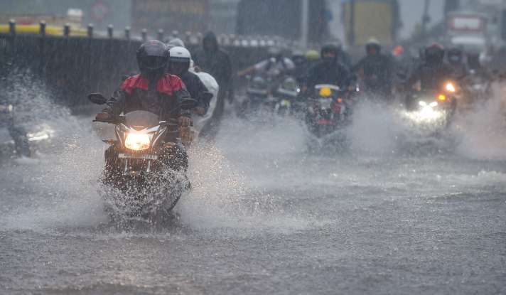  देश के कई राज्यों में भारी बारिश की संभावना, जारी किया ऑरेंज अलर्ट 