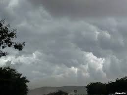 मध्यप्रदेश के कई जिलों में बारिश की संभावना, कहीं छाए रहेंगे बादल 