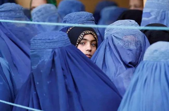 अत्याचारों के बीच तालिबान से अच्छी खबर, स्कूल जा सकेंगी लड़कियां 