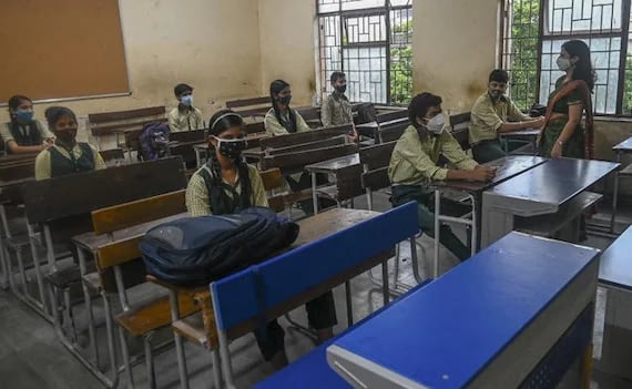  बढ़ता प्रदूषण दिल्ली के लिए बना मुसीबत, अगले आदेश तक स्कूल बंद