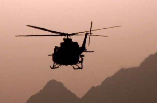 अरब सागर में बड़ा हादसा, हेलीकॉप्टर की इमरजेंसी लैंडिंग, 4 लोग लापता 