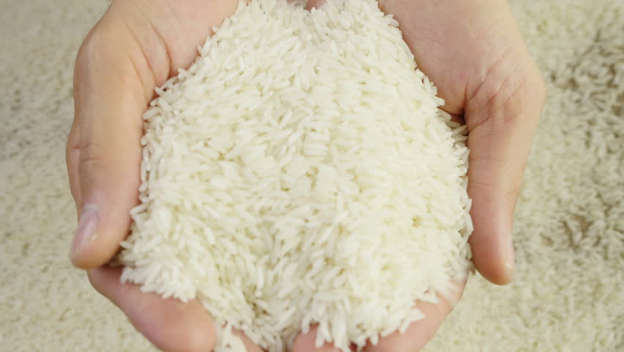 टूटे चावल के निर्यात पर लगा बैन, बढ़ती कीमतों पर लगेगा ब्रेक 