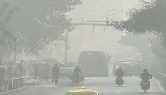  दिल्ली में प्रदूषण को लेकर अलर्ट, अगले 24 घंटे में और खराब होगी हवा 