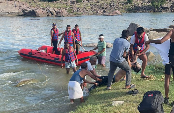 सिंध नदी में डूबे दोनों युवकों के शव मिले, 25 घंटों की मशक्कत के बाद मिली सफलता