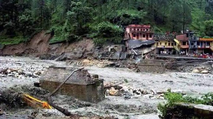 हिमाचल प्रदेश में अचानक आई बाढ़, एक की मौत, 10 लापता 