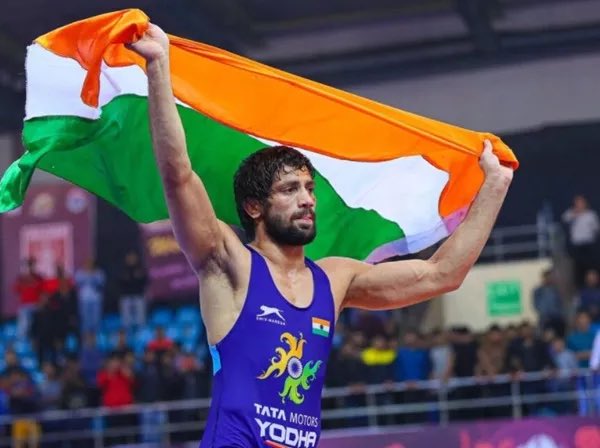 ओलंपिक्स में भारत को एक और मैडल, गोल्ड से चूके पहलवान रवि, जीता रजत