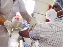 इंदौर ने फिर रचा इतिहास, शत-प्रतिशत आबादी को लगा टीका