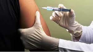 100 करोड़ वैक्सीनेशन पर कांग्रेस हमलावर, जनता के टैक्स के पैसों से लगाई वैक्सीन 