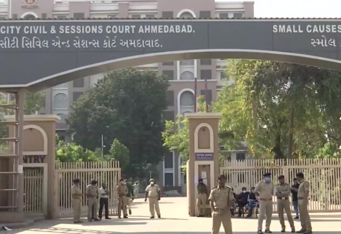   बड़ा फैसला, अहमदाबाद ब्लास्ट केस में 38 दोषियों को फंसी की सजा, 11 को उम्रकैद 