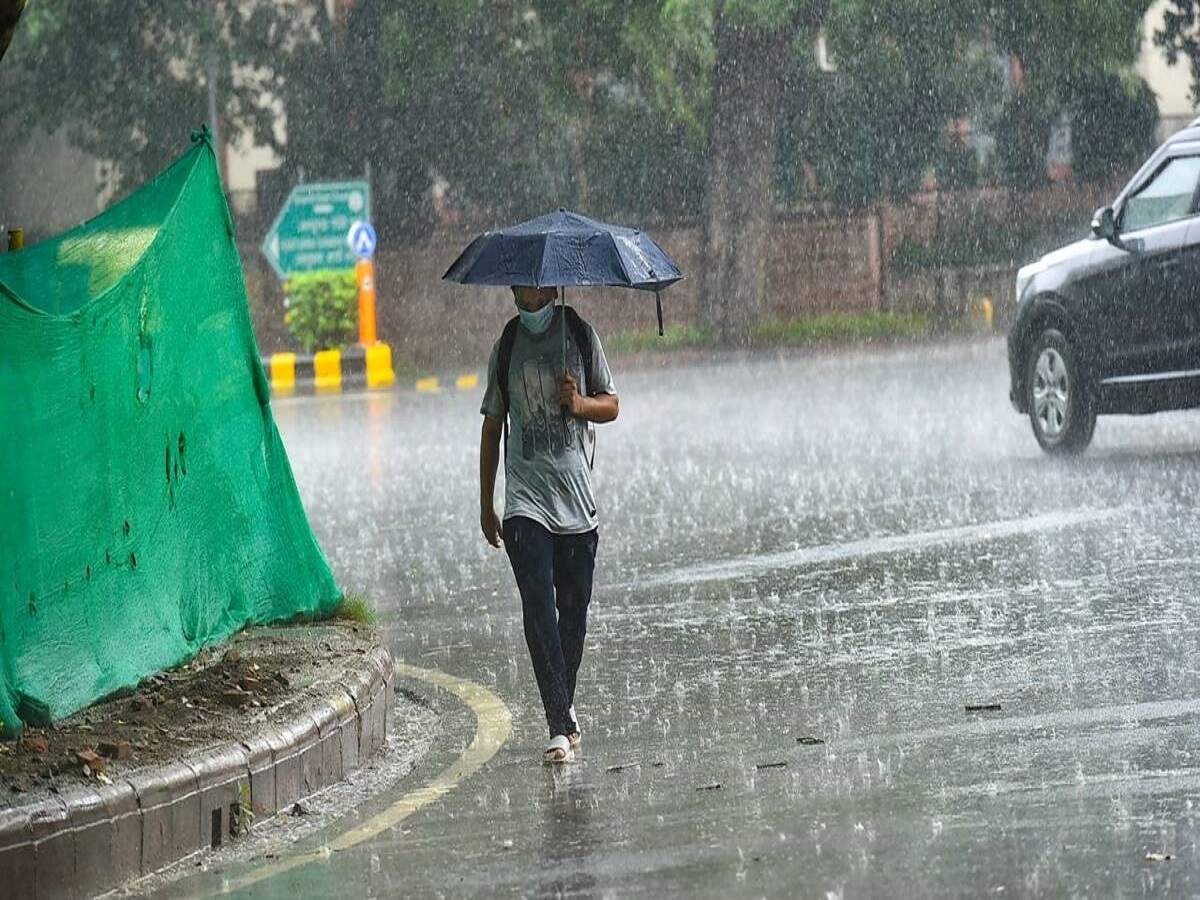  दिल्ली में बारिश का येलो अलर्ट, गर्मी और उमस से मिलेगी राहत